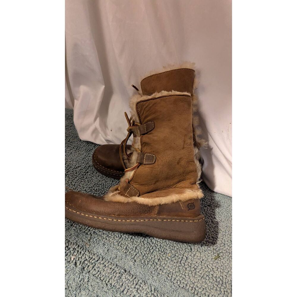 Born Suede Boots sz 6